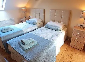 Sea Crest Farmhouse Bed & Breakfast